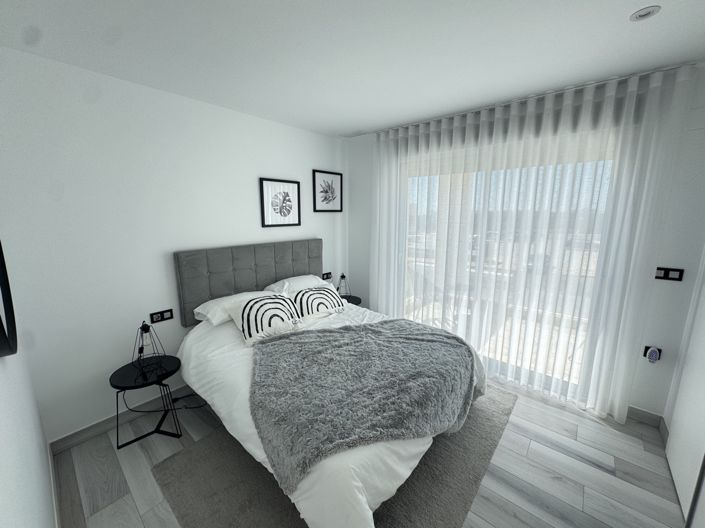 Image No.13-4 Bed Villa for sale