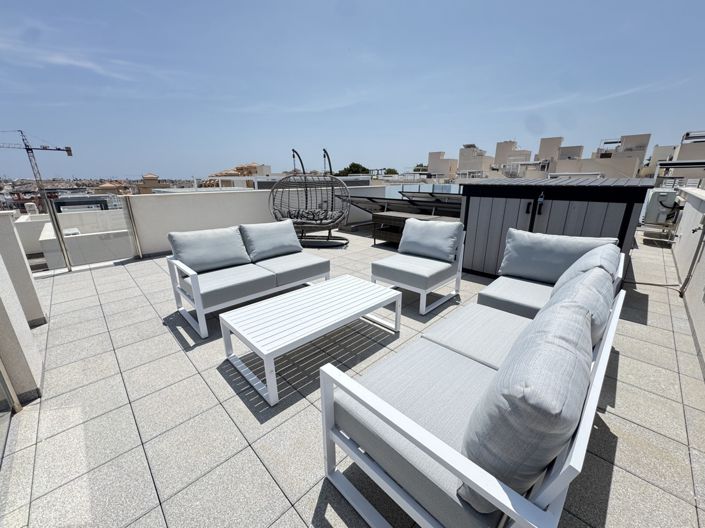 Image No.4-4 Bed Villa for sale