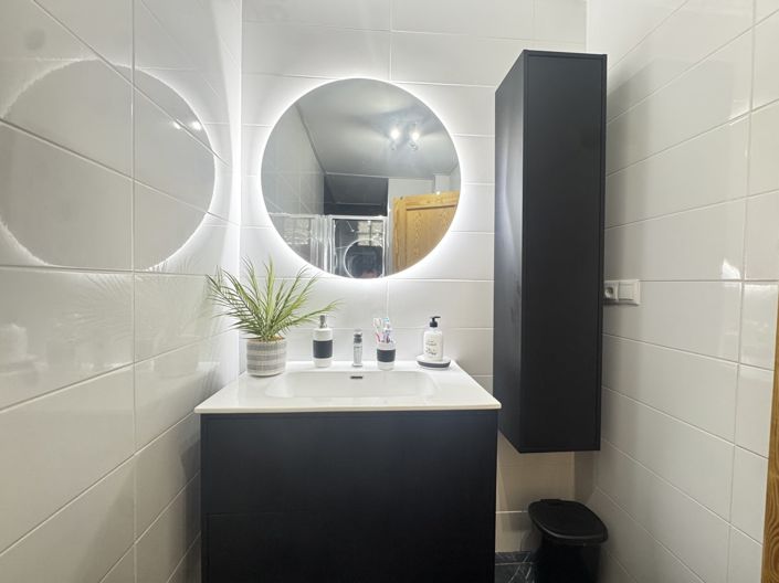 Image No.18-3 Bed Townhouse for sale