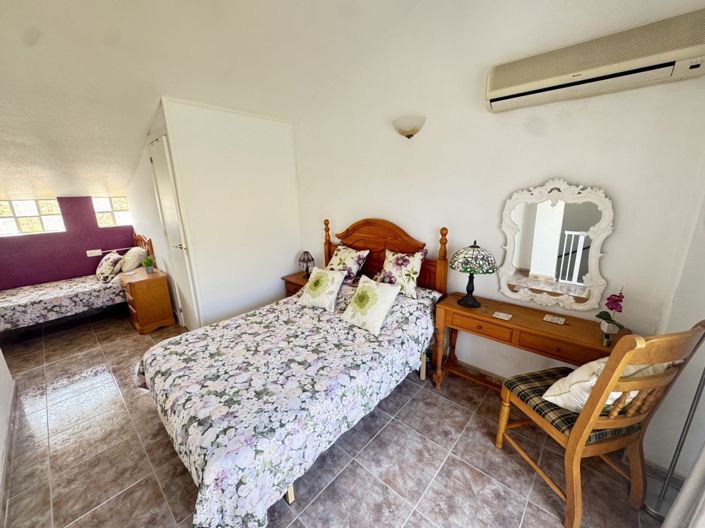 Image No.21-3 Bed Townhouse for sale