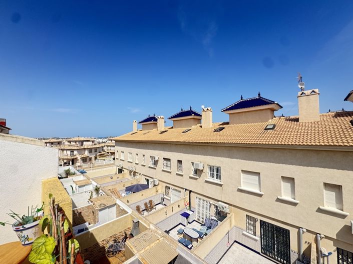 Image No.27-3 Bed Townhouse for sale