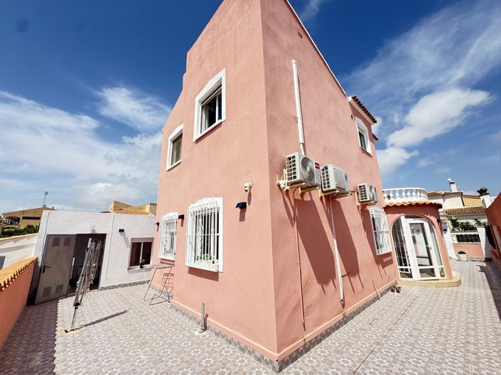 Image No.24-5 Bed Villa for sale