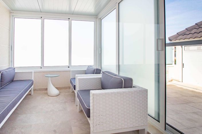 Image No.26-4 Bed Property for sale