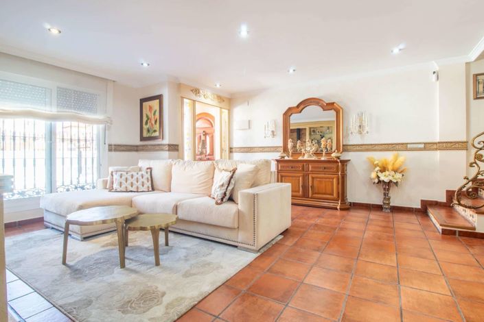 Image No.5-4 Bed Property for sale