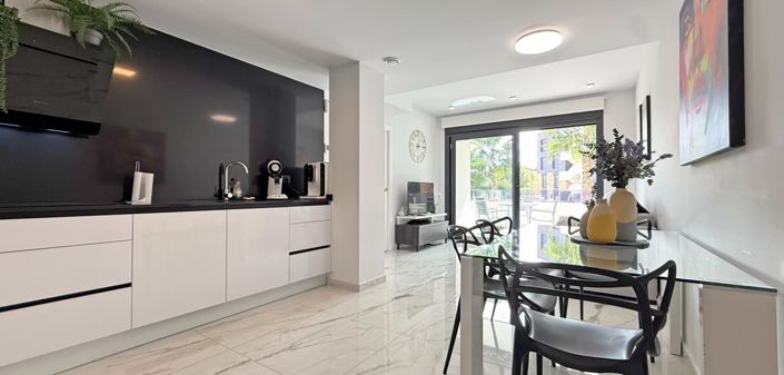 Image No.19-Appartement de 2 chambres à vendre à Los Altos