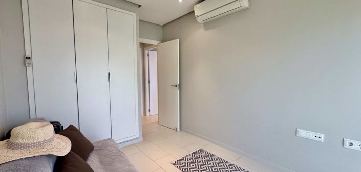 Image No.19-2 Bed Apartment for sale