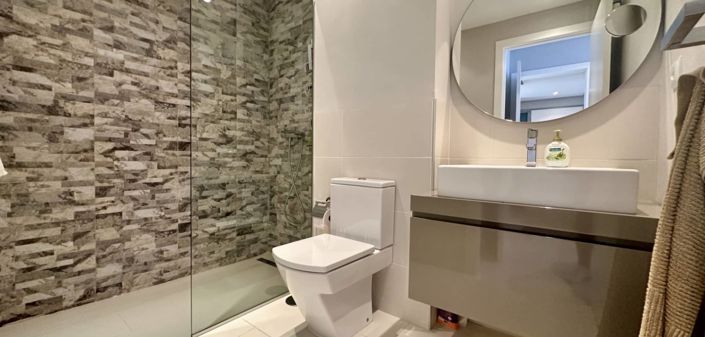 Image No.21-2 Bed Apartment for sale