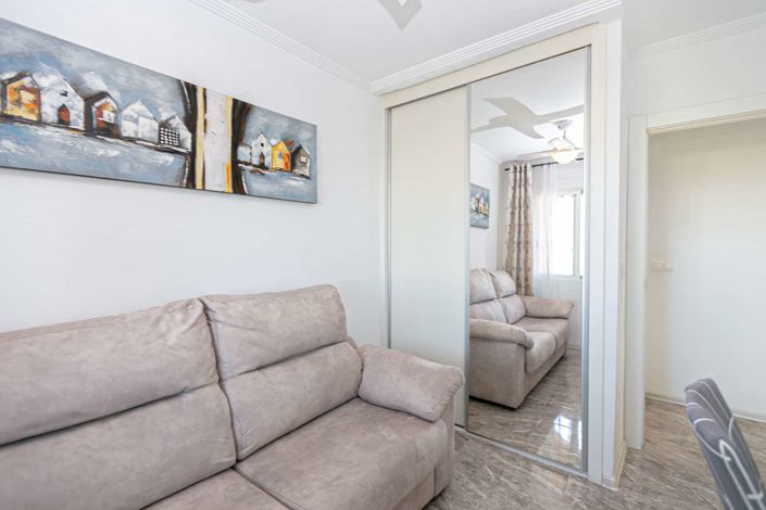 Image No.31-2 Bed Apartment for sale