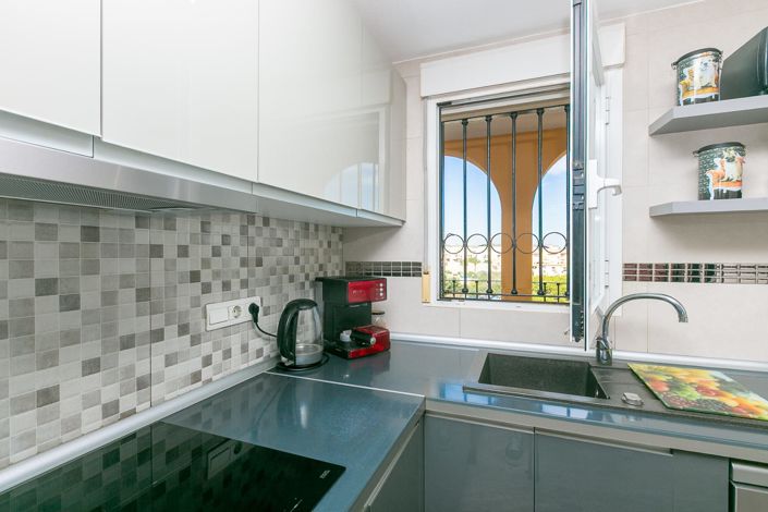 Image No.8-2 Bed Apartment for sale