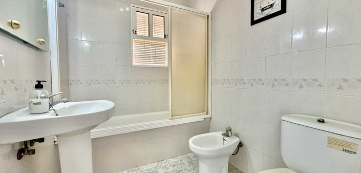 Image No.13-2 Bed Apartment for sale