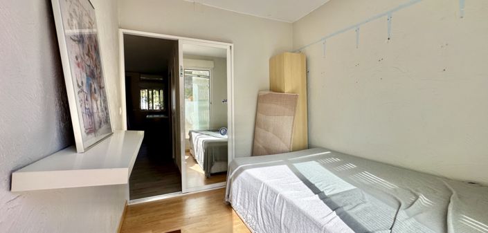 Image No.9-2 Bed Townhouse for sale