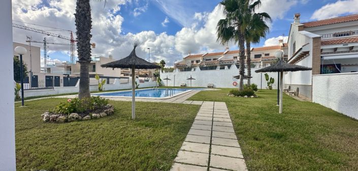 Image No.49-3 Bed Townhouse for sale