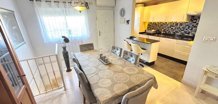 Image No.29-4 Bed Townhouse for sale