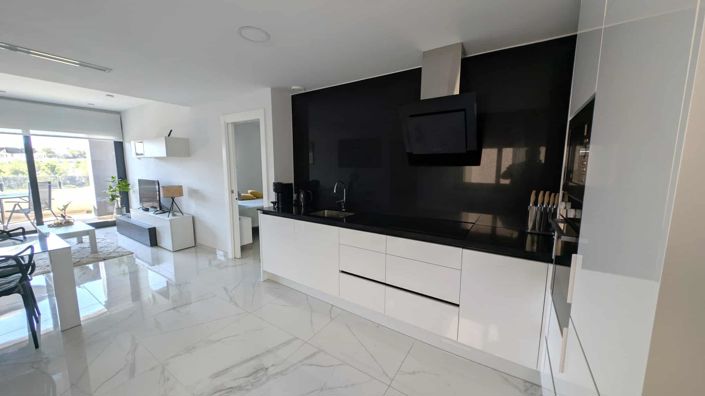 Image No.30-2 Bed Property for sale