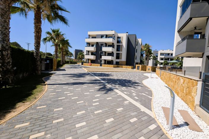 Image No.35-2 Bed Property for sale