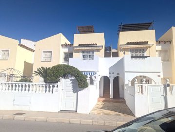 2 Bed Property for sale