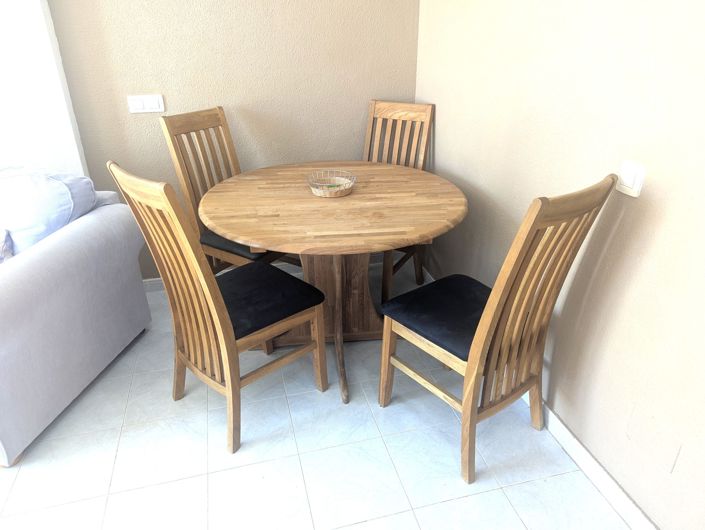 Image No.18-2 Bed Property for sale