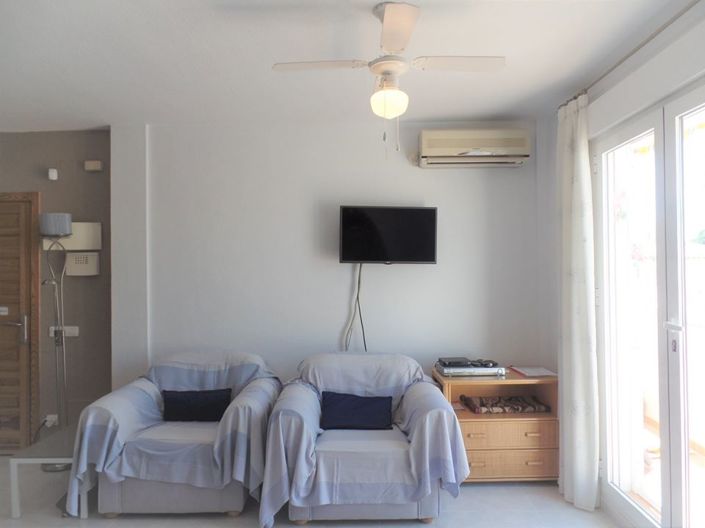 Image No.4-2 Bed Property for sale