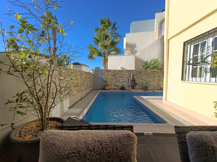 Image No.11-4 Bed Villa for sale