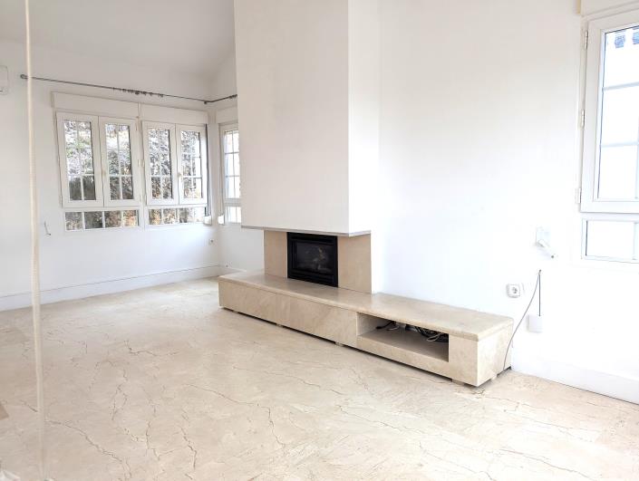 Image No.9-4 Bed Villa for sale