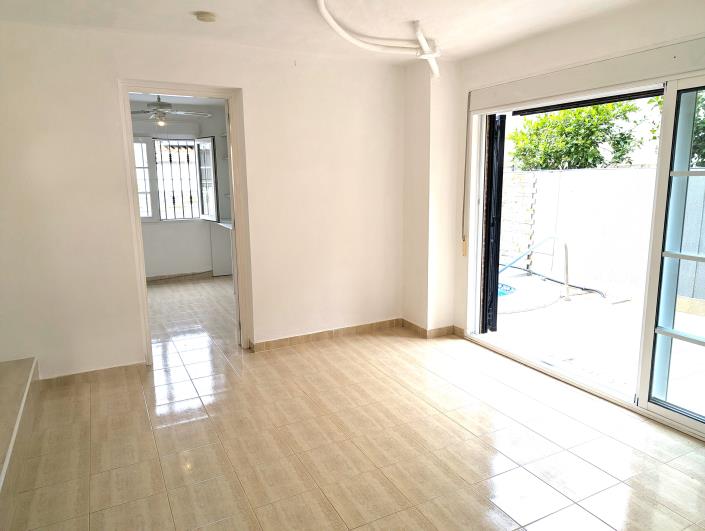 Image No.40-4 Bed Villa for sale