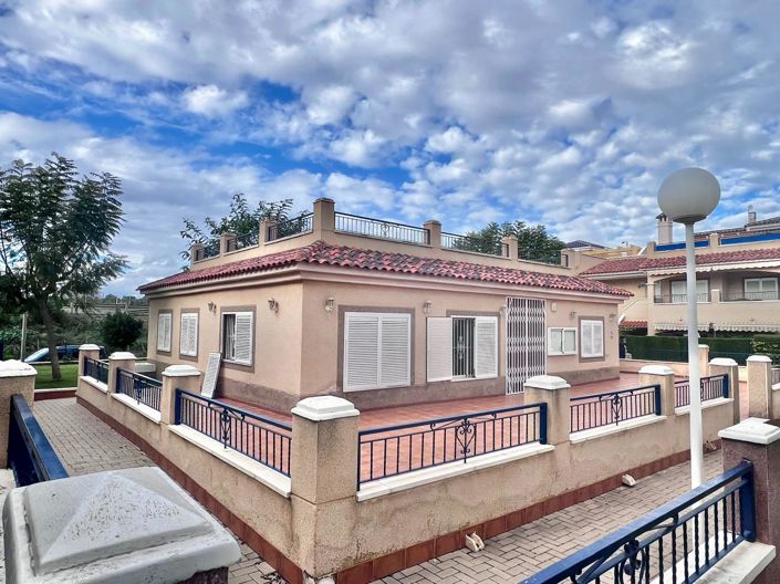 Image No.29-2 Bed Bungalow for sale