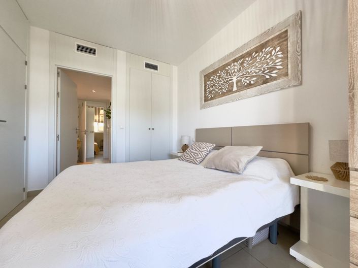 Image No.16-2 Bed Apartment for sale