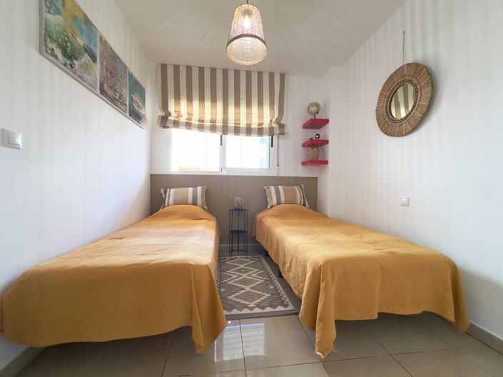 Image No.20-2 Bed Apartment for sale