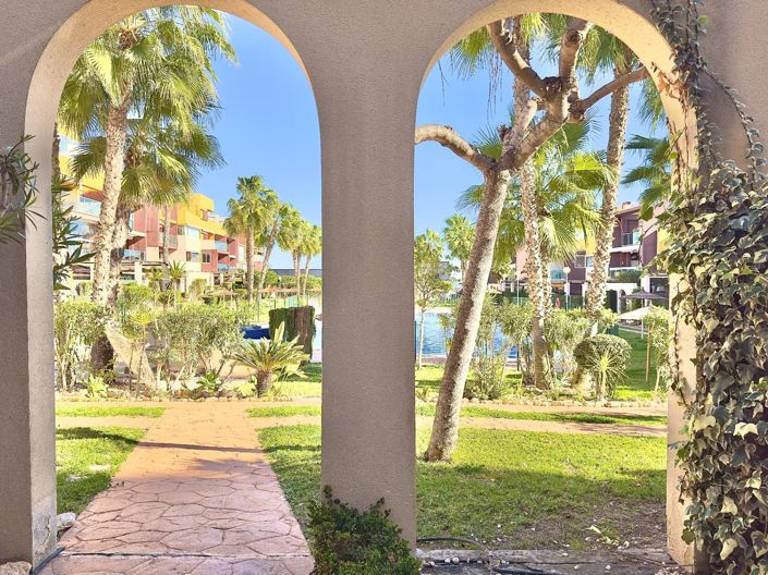 Image No.38-2 Bed Apartment for sale