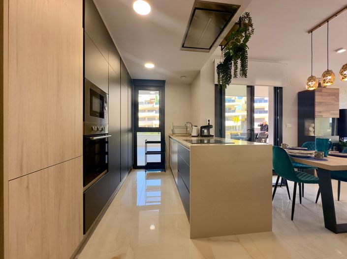 Image No.18-3 Bed Apartment for sale