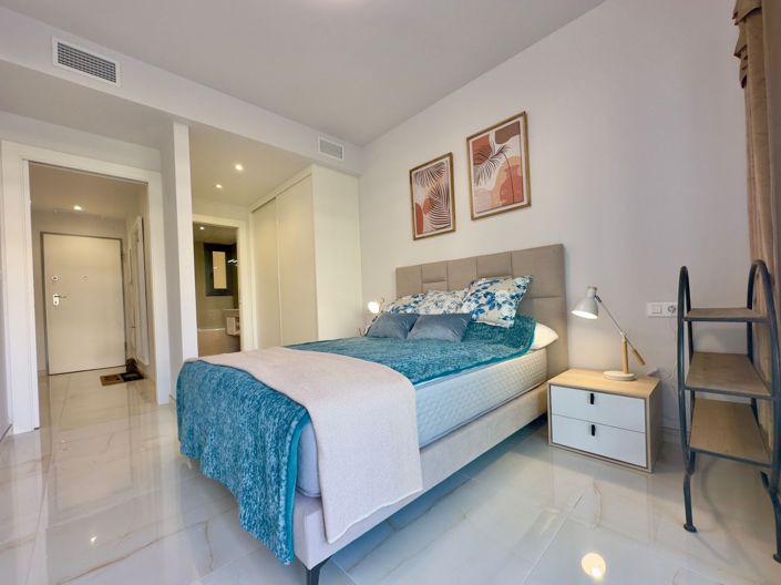 Image No.33-3 Bed Apartment for sale