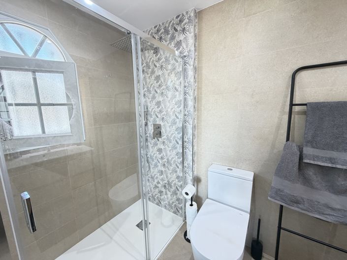 Image No.20-3 Bed Villa for sale