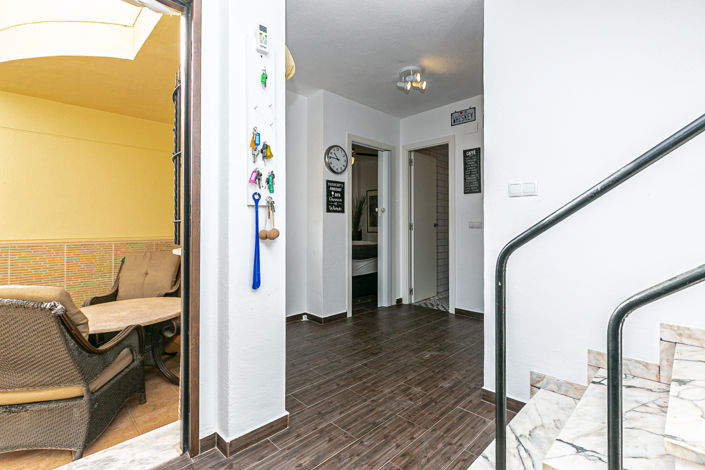 Image No.11-2 Bed Townhouse for sale