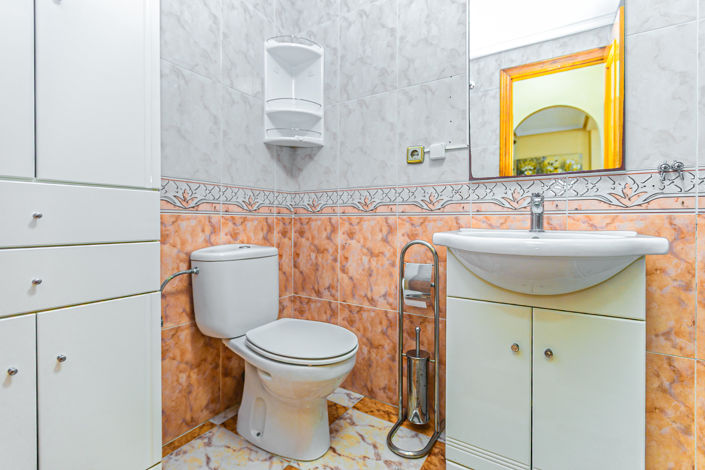 Image No.22-2 Bed Apartment for sale