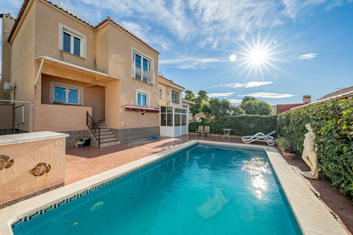 Image No.26-4 Bed Villa for sale