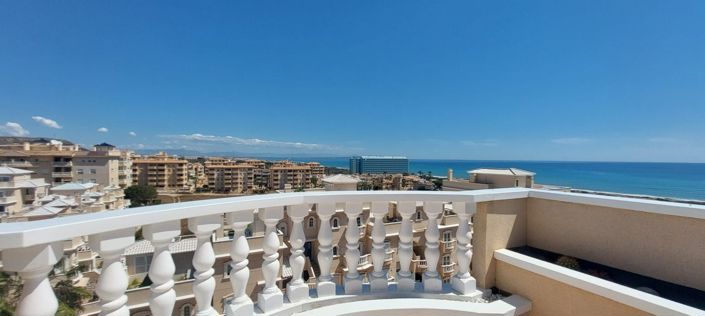 Image No.17-3 Bed Property for sale