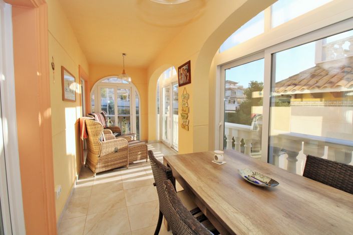 Image No.8-4 Bed Villa for sale