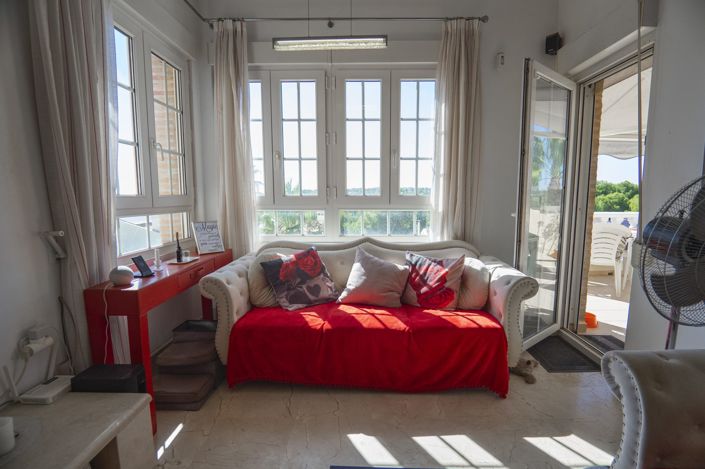 Image No.55-4 Bed Villa for sale