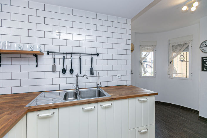 Image No.14-2 Bed Townhouse for sale