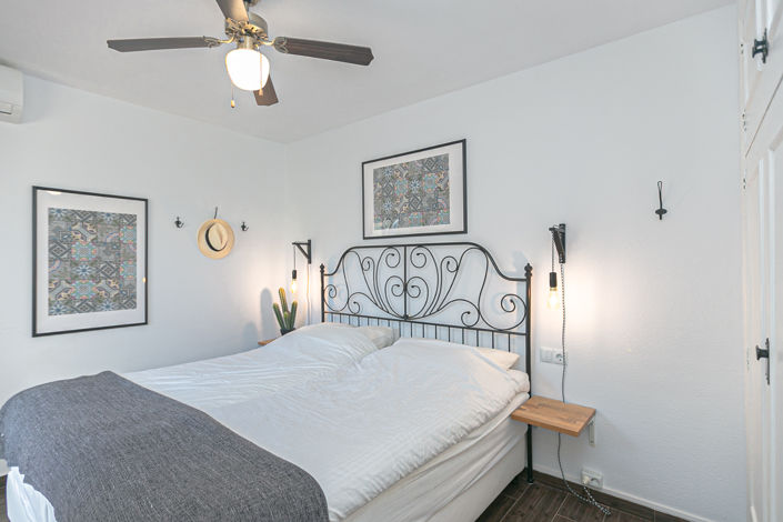 Image No.37-2 Bed Townhouse for sale