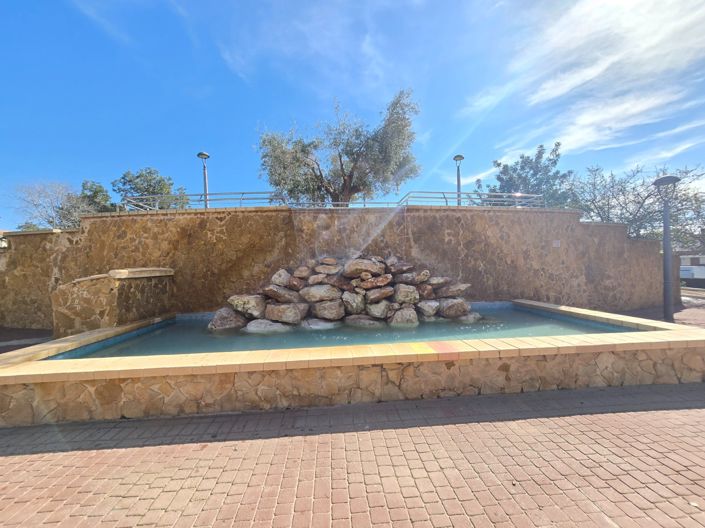 Image No.33-3 Bed Property for sale