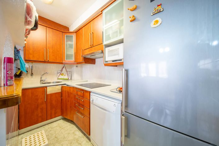 Image No.8-4 Bed Property for sale