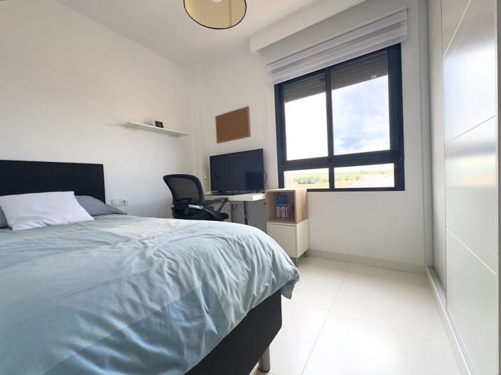 Image No.17-2 Bed Apartment for sale