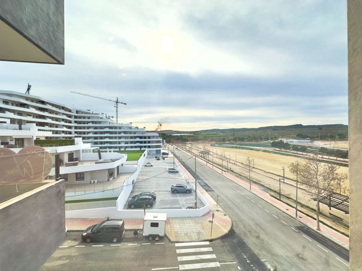 Image No.23-2 Bed Apartment for sale