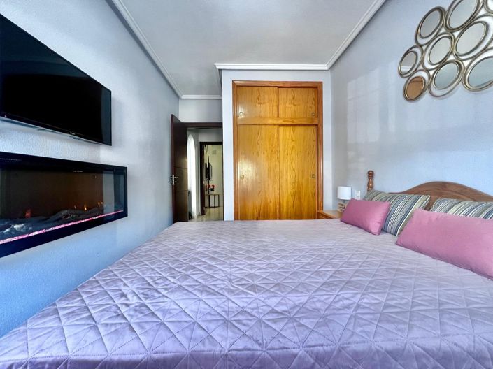 Image No.12-2 Bed Apartment for sale