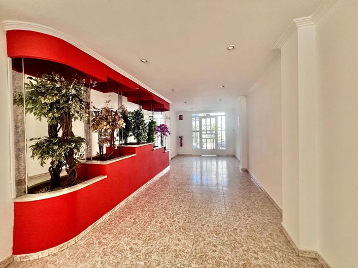 Image No.21-2 Bed Apartment for sale