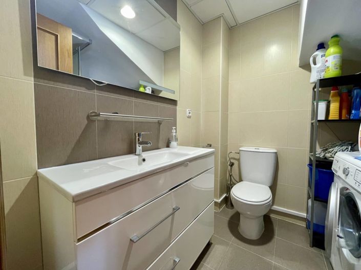 Image No.14-2 Bed Bungalow for sale