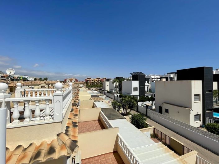 Image No.22-2 Bed Bungalow for sale