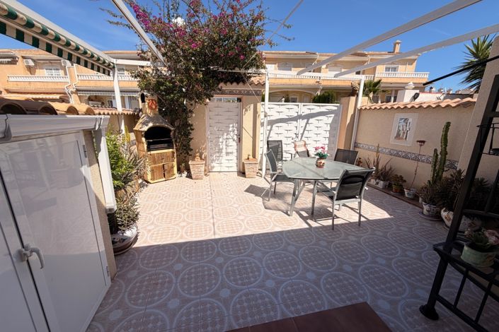 Image No.22-2 Bed Bungalow for sale