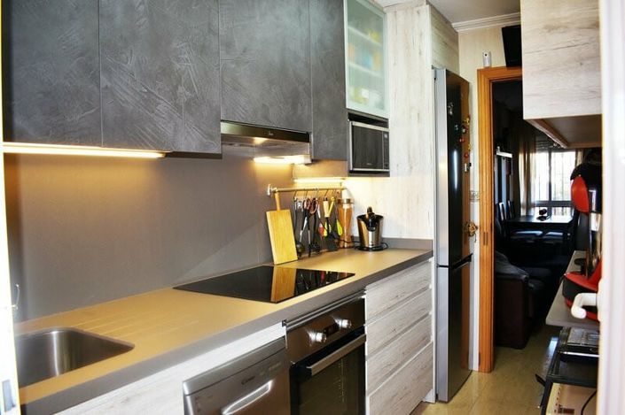 Image No.12-3 Bed Property for sale